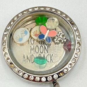 VTG Floating Living Locket Necklace"I Love You To The Moon and Back" Silver Tone